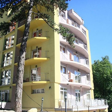 Hotel International Baile Herculane Bagian luar foto