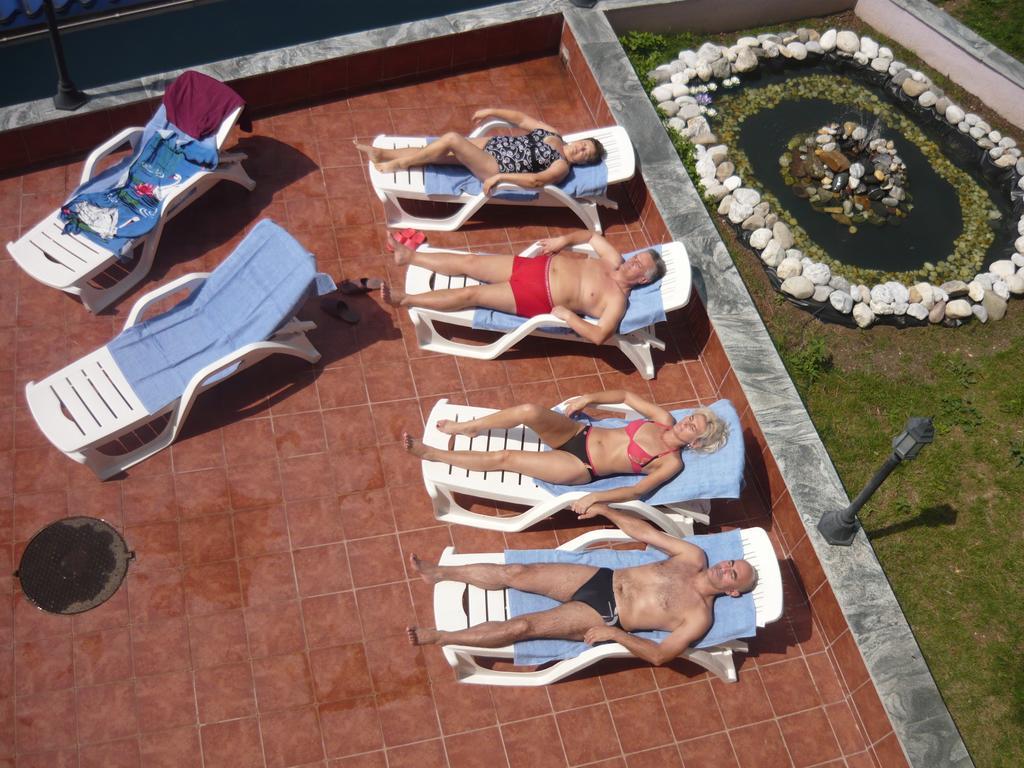 Hotel International Baile Herculane Bagian luar foto
